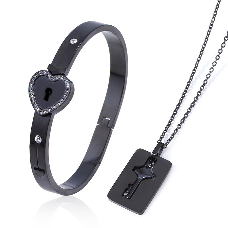 Titanium steel couple bracelet concentric lock fashion bracelet